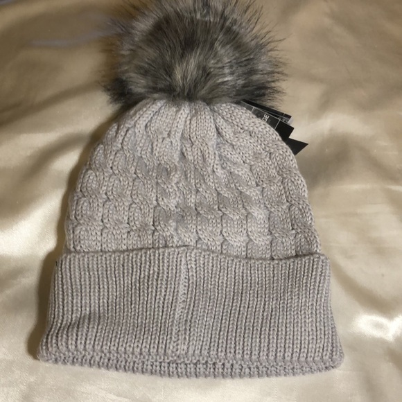 Pajar Ventura Cable Knit Cuffed Hat Color Silver With Pom Pom OS NWT - Picture 8 of 13